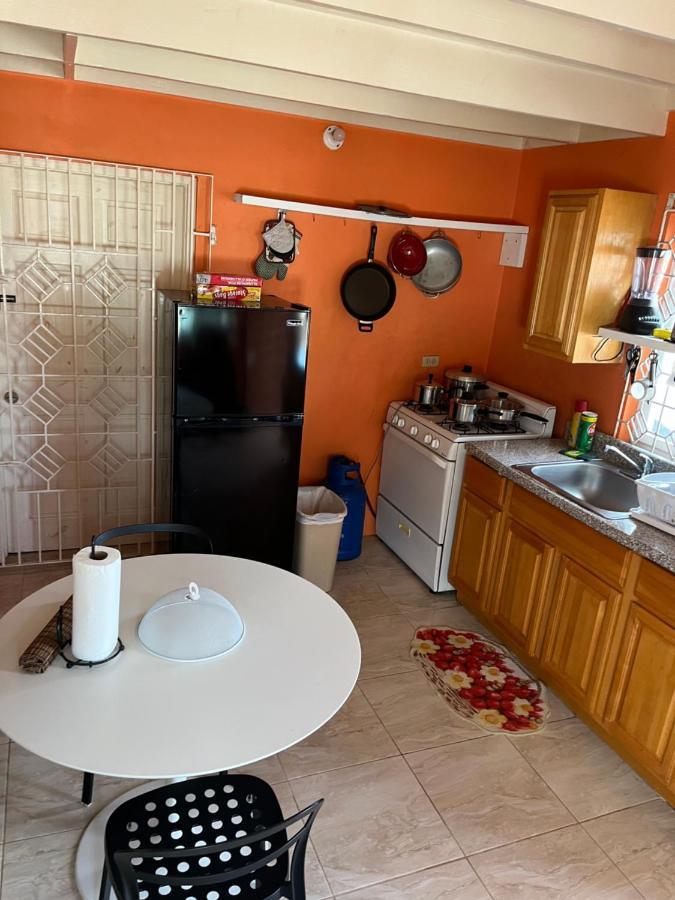 Cool Breeze Mobay Daire Montego Bay Dış mekan fotoğraf